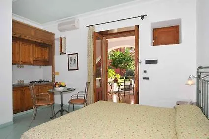 Fiorentino Aparthotel 4*